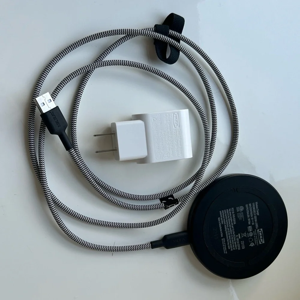 IKEA Black/White Wireless Charger & Cable Set with Adapter
